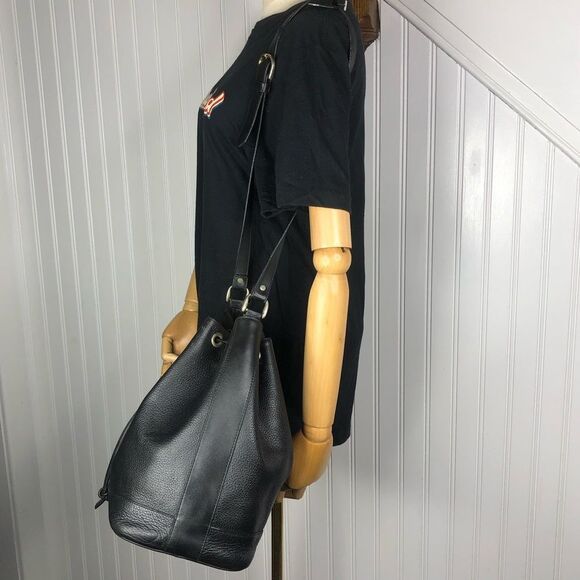 BURBERRYS Large Black Leather Bucket Drawstring Bag Nova Check Lining Authentic - Picture 12 of 17